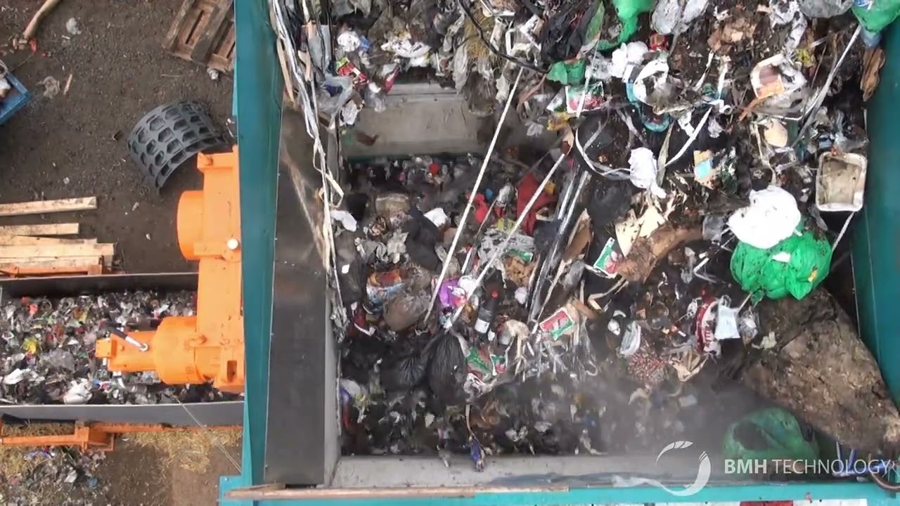 TYRANNOSAURUS 8800 Primary Crushers are ideal for size reduction of unsorted MSW