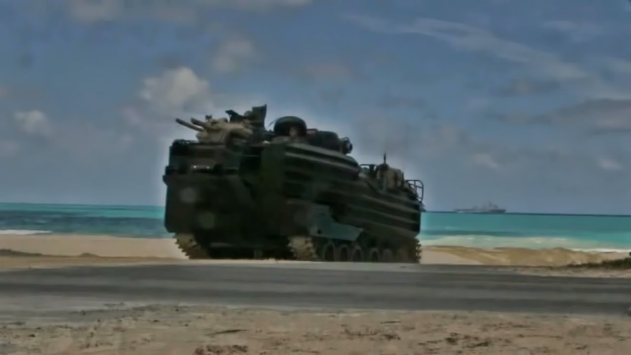 15th Marine Expeditionary Unit &bull; Amphibious Landing Hawaii