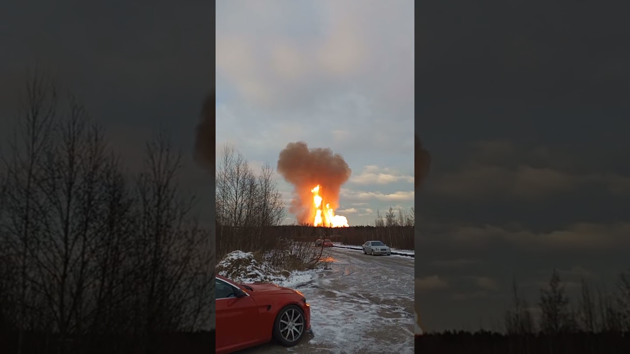 New footage of an explosion in the Leningrad region appears   presumably, a gas filling station is o