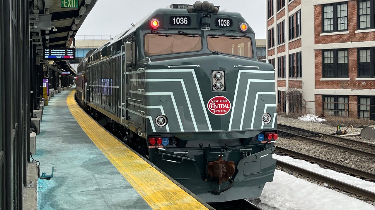 Thursday afternoon in Worcester with CSX and MBTA trains
