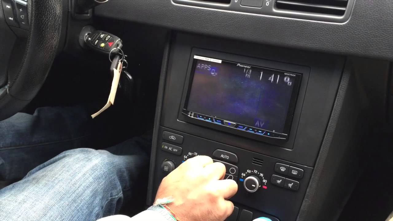 2007 Volvo XC90 Installed a Remote starter and a Aftermarket Navi Radio