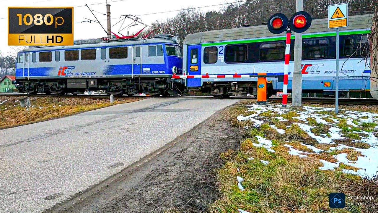 Przejazd Kolejowy Ciężkowice ul. Jana Brońka w Mroźny Dzień 