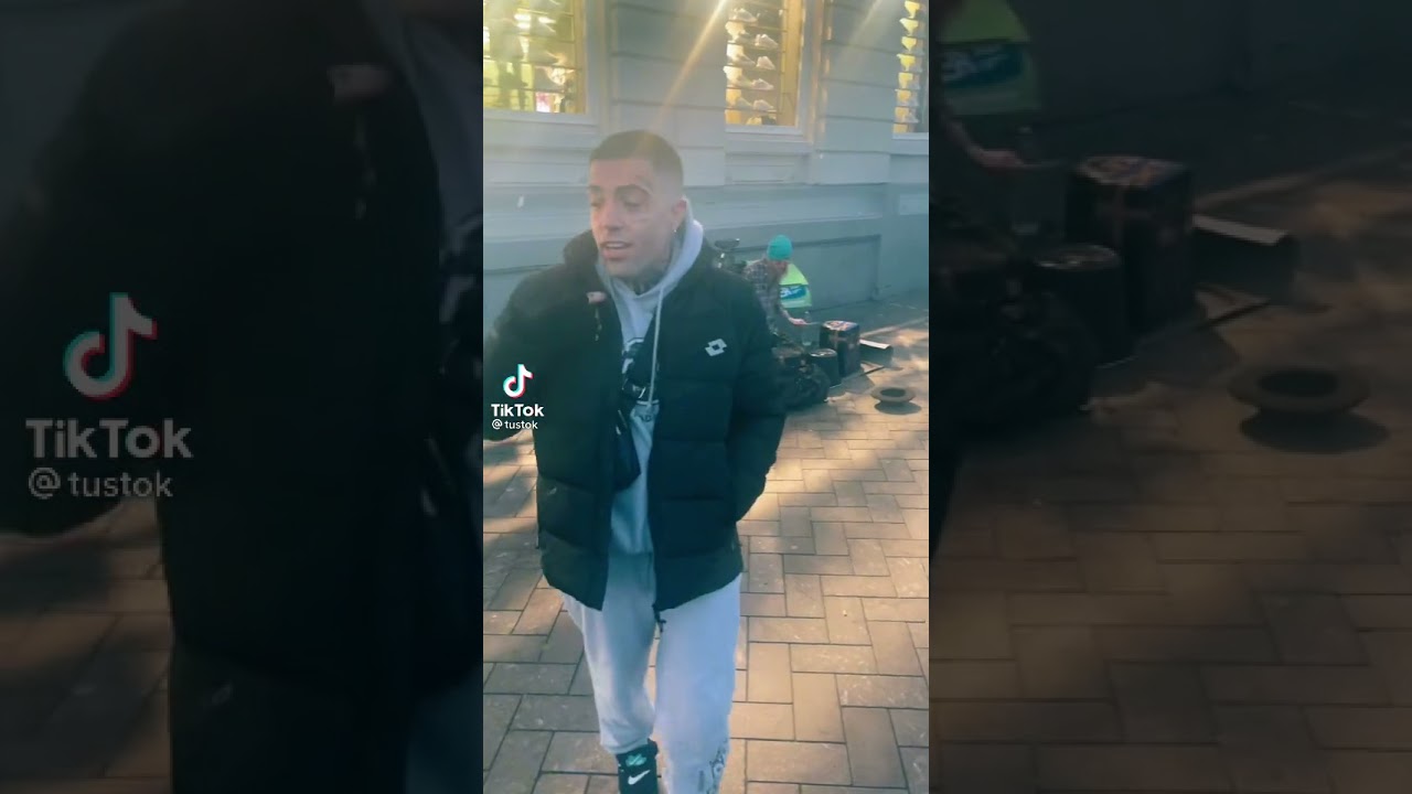 Tus freestyle &sigma;&tau;&eta;&nu; &Omicron;&lambda;&lambda;&alpha;&nu;&delta;ί&alpha;