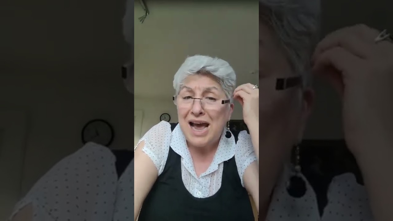 لایوچت در باره زندگی درمانی هدی حاتمی و سمیرا و کامنت هدی در باره سطح پائین بودن طرفداران زیبا و ...