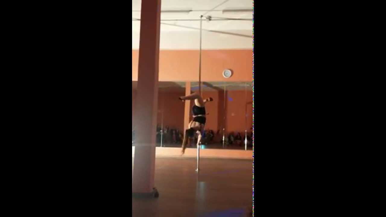 The weekend - Earned it pole dance