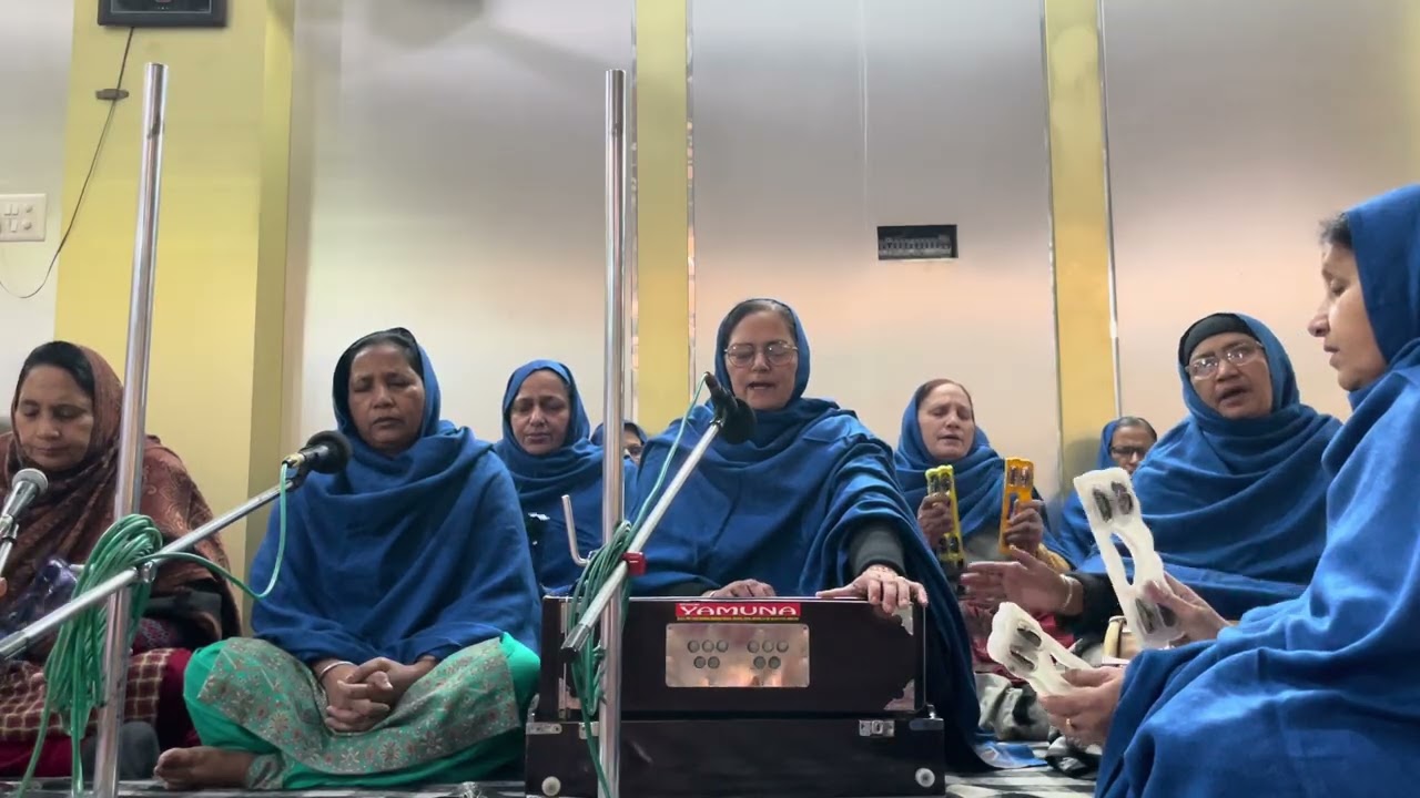 ਸਿਰ ਧਰ ਕੇ ਤਲੀ ਤੇ ਆਜਾ ਲੰਘਣਾ ਜੇ ਪ੍ਰੇਮ ਦੀ ਗਲੀ 💐💐