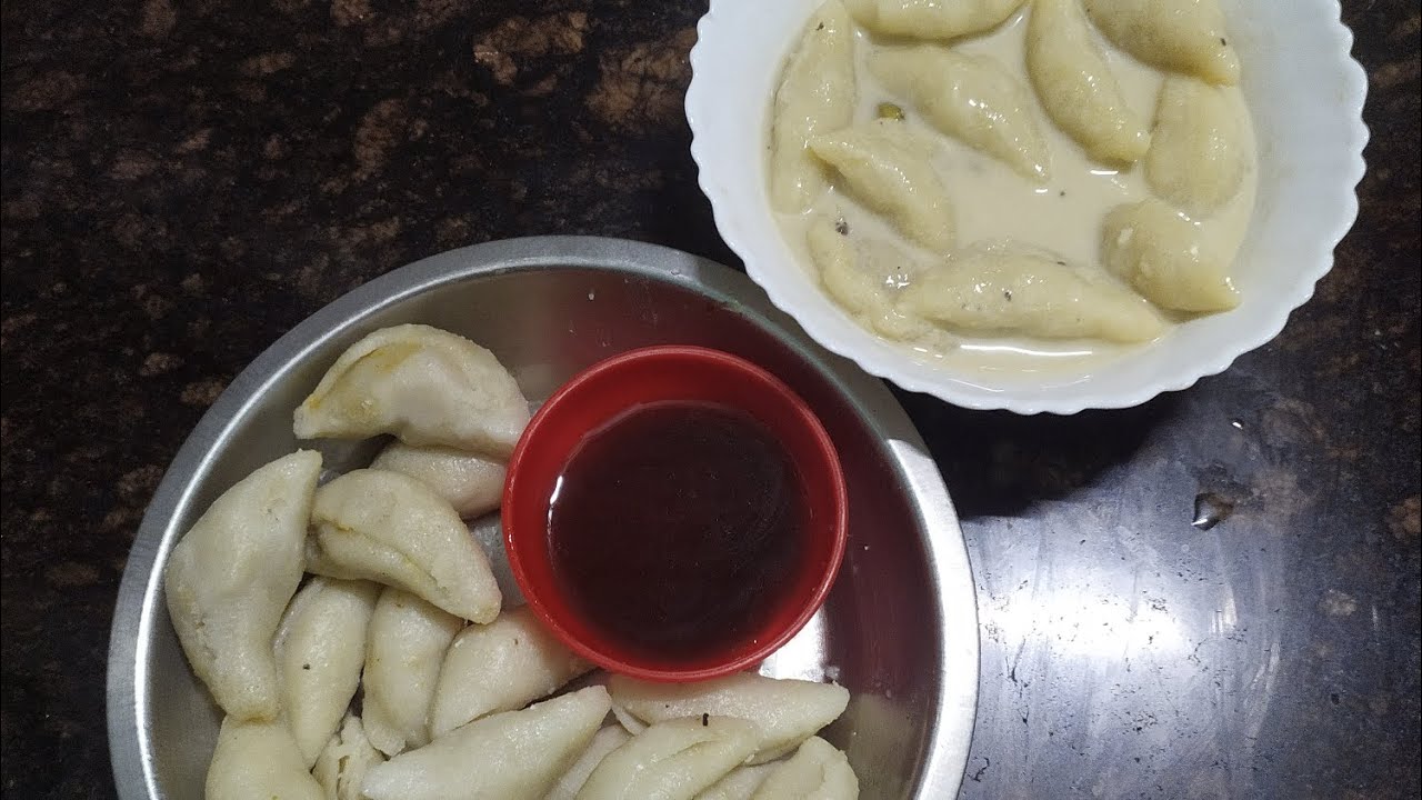 একসাথে ভাঁপা পুলি এবং দুধপুলি পিঠা রেসিপি