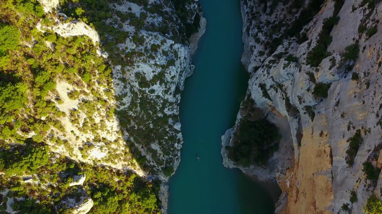 {4K} Lac de Sainte-Croix + Gorges du Verdon en Drone (atterrissage d'urgence à l'arrivée)