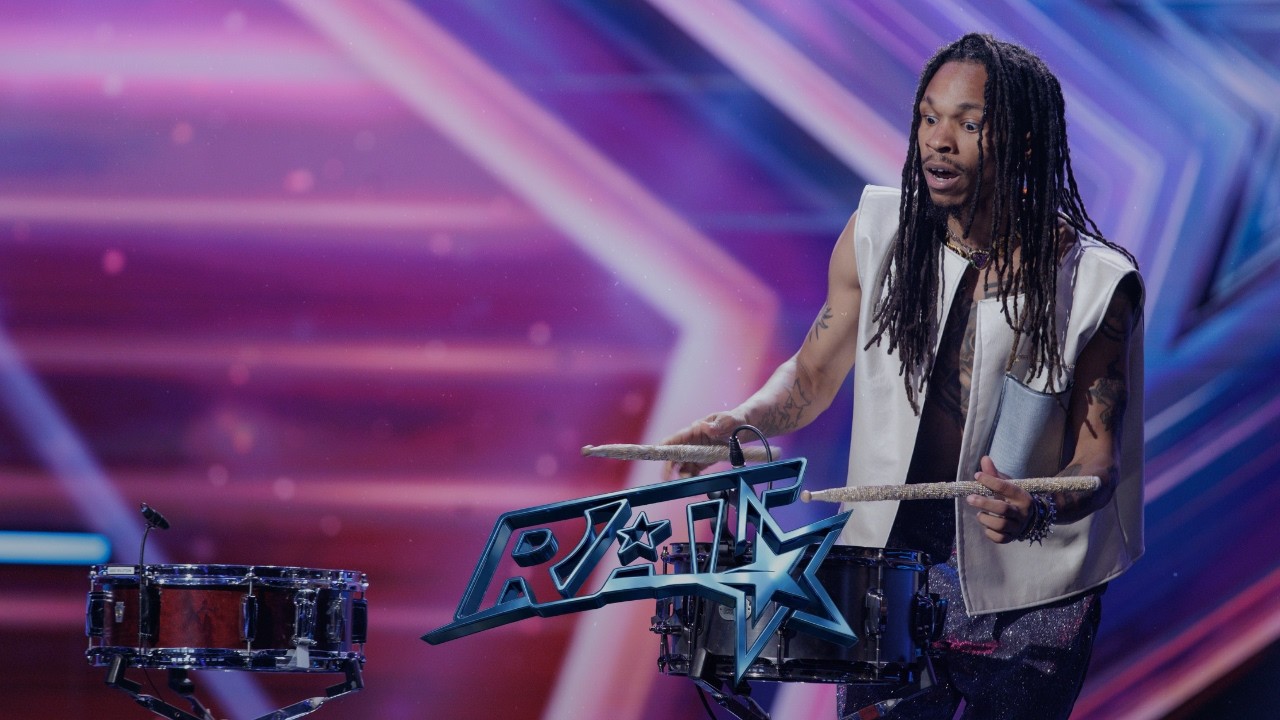 Malik Dope a făcut scena să vibreze. Ritm exploziv și solo incendiar la tobe | Românii Au Talent S16