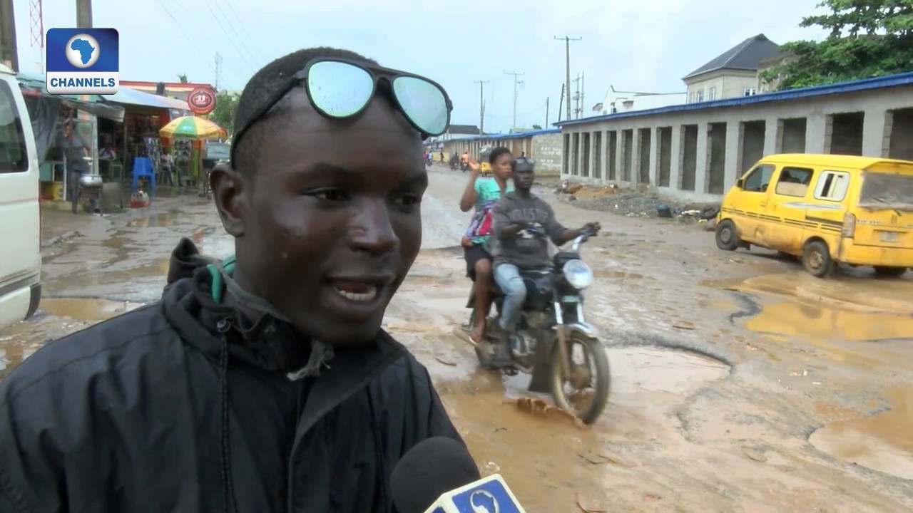 Eye Witness Report On Bad Road In Egbeda, Lagos