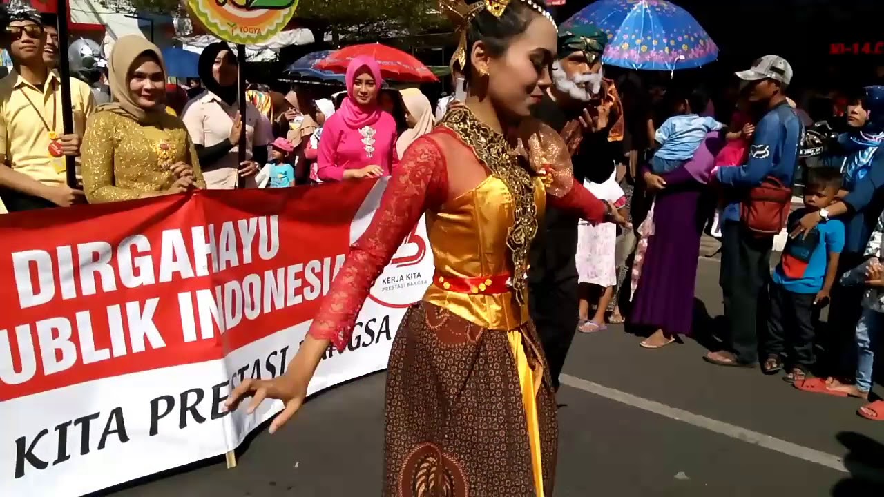Pawai Alegoris Kota Banjar dalam HUT RI Ke-73