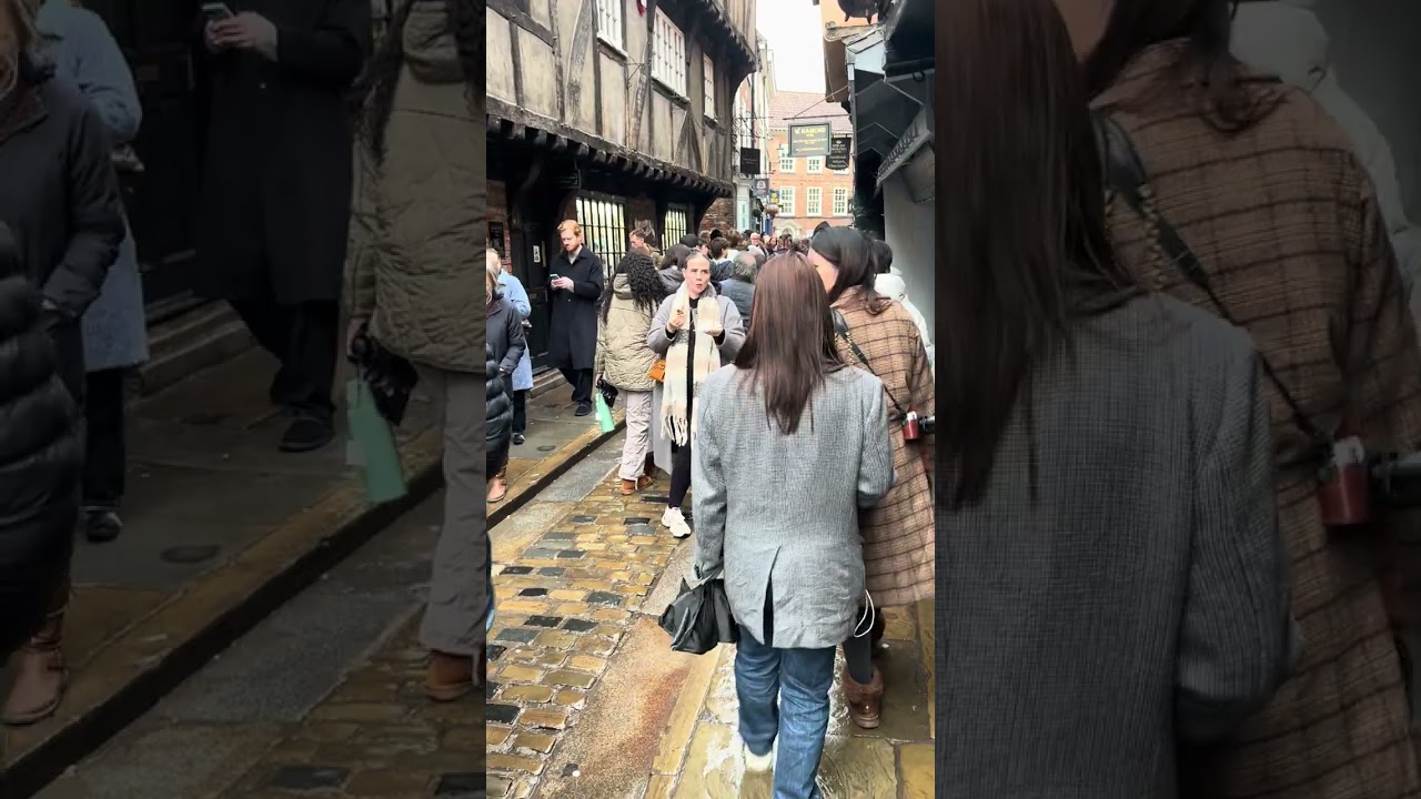 York Shambles #york #daytrip #yorkshire #yorkshirelife #holidays #tourism #adventure #adventuretime 