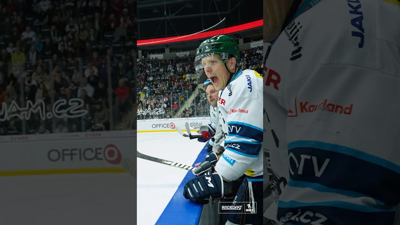 Speci&aacute;ln&iacute; helma v z&aacute;pase. Ř&iacute;dil ji Radim &Scaron;imek🤳