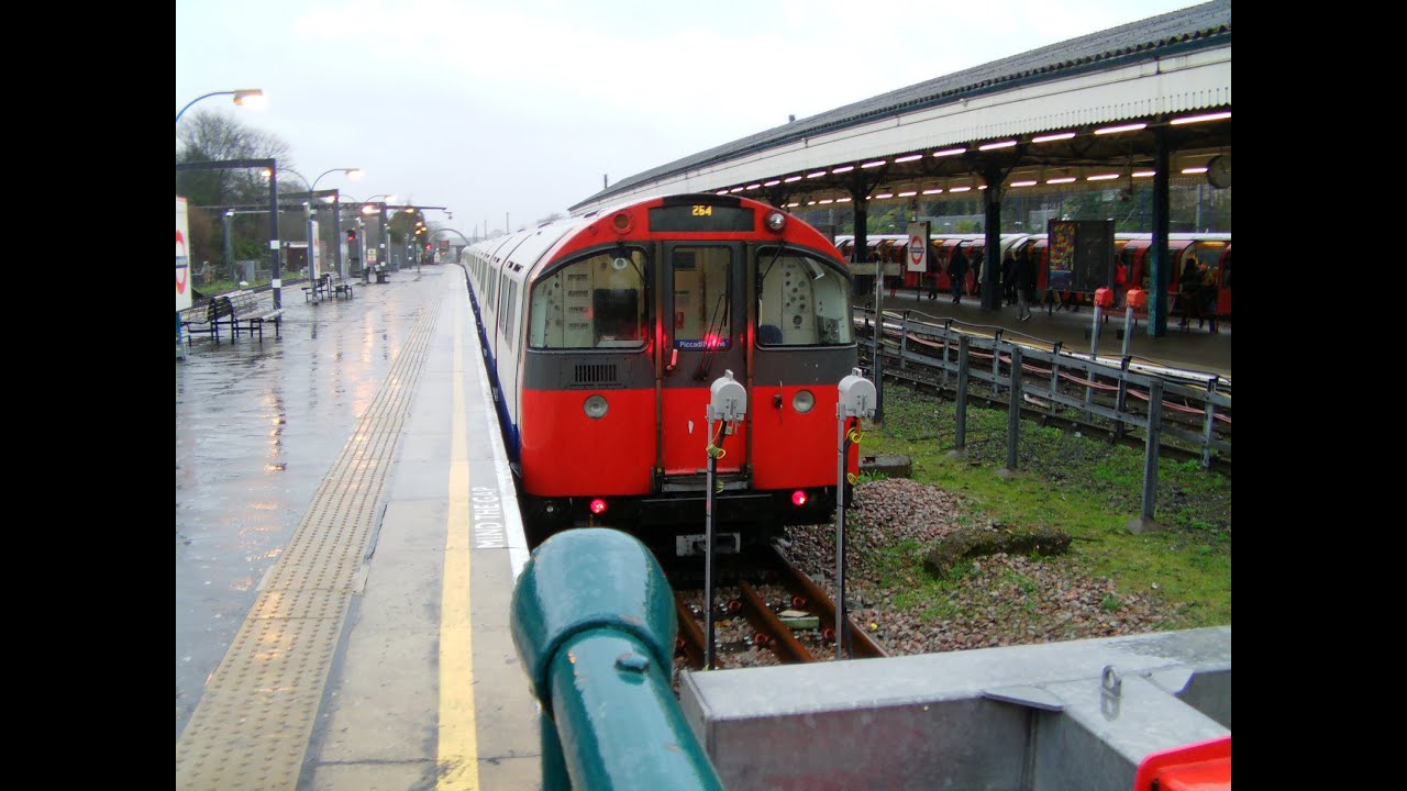Rare London Underground Piccadilly Line: Ravenscourt Park - Ealing Broadway (District Line) 30/12/13