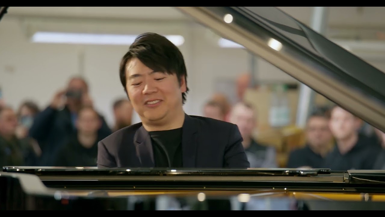 Live from the factory floor – Lang Lang for 171st birthday at Steinway & Sons Hamburg