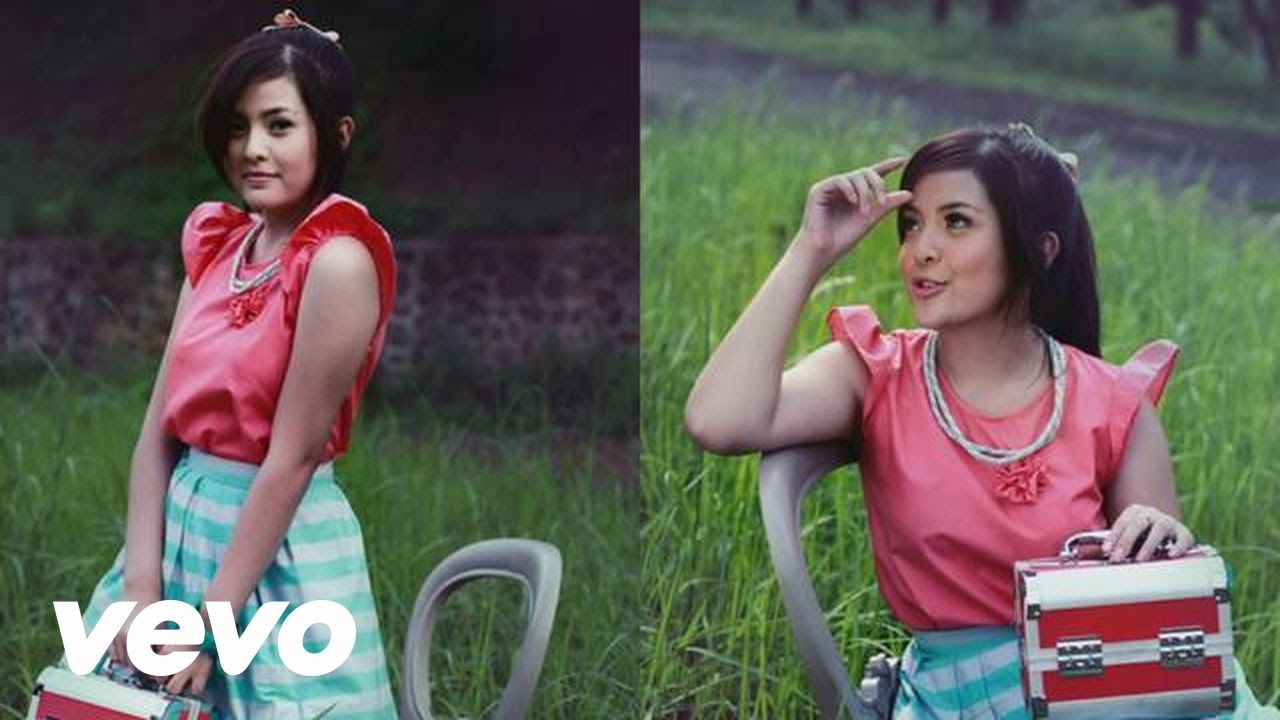 Tasya - Sehari Tak Cukup Sekali (Video Lyric)