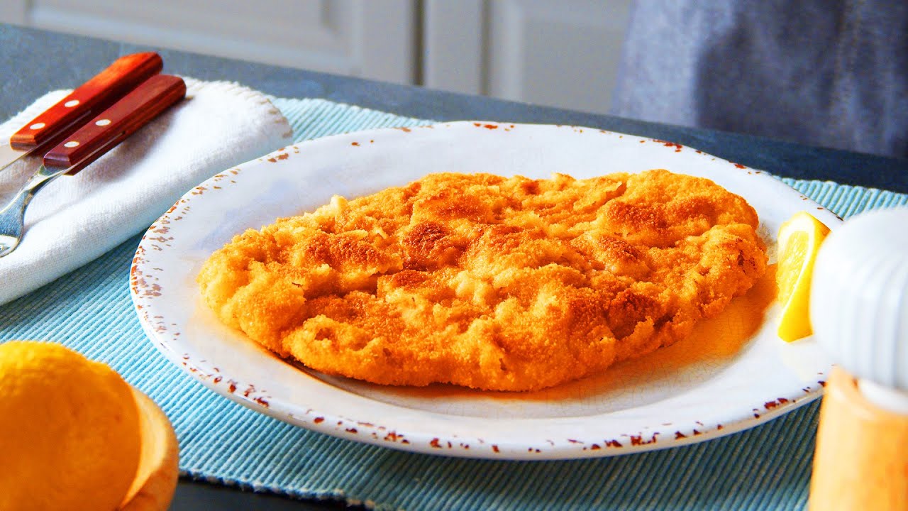 Traditional German Pork Schnitzel: If You Like Pork, Then You NEED To Try This Recipe!
