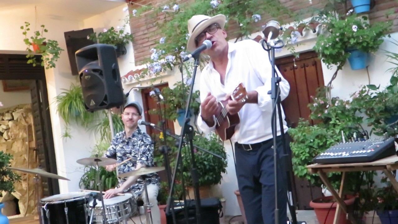 Víctor Coyote - De color de rosa (Casa Museo - Mijas Pueblo) 30-07-17