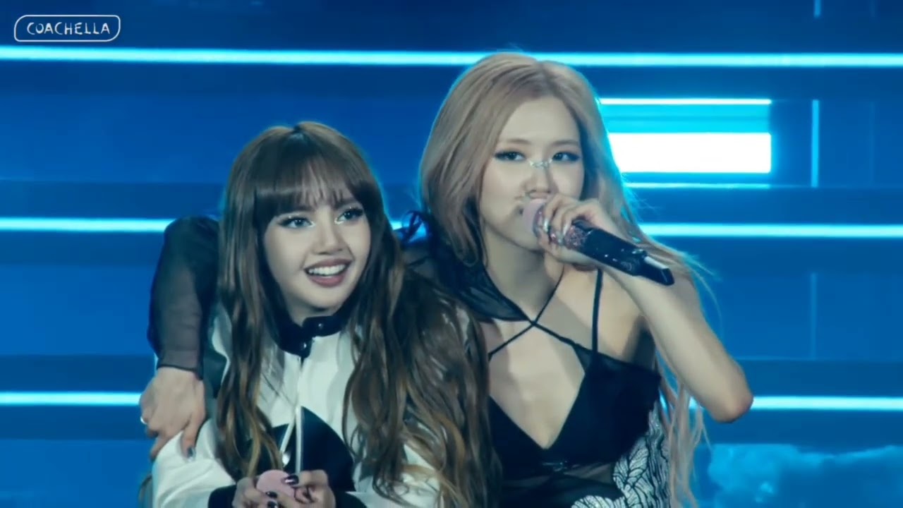 Chaelisa moments at Coachella 2023