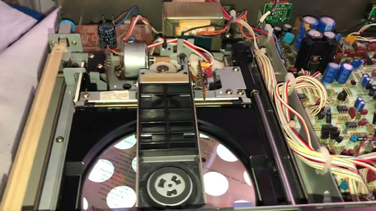 Cómo diagnosticar carga/descarga del CD. SONY CDP-102
