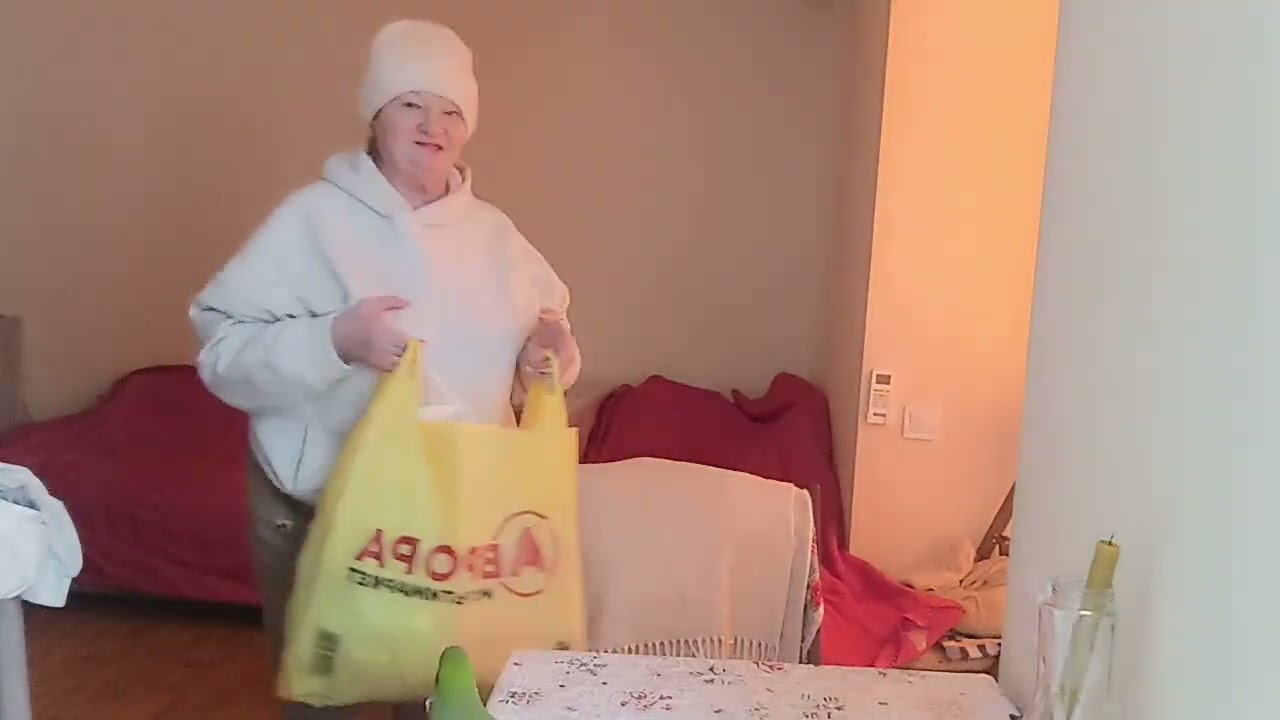 Была в Киеве купила внучке что обещала