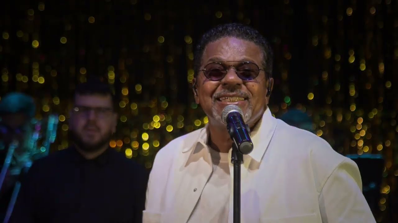 Rey Reyes - No es lo Mismo en vivo (Broche de Oro vol.1)