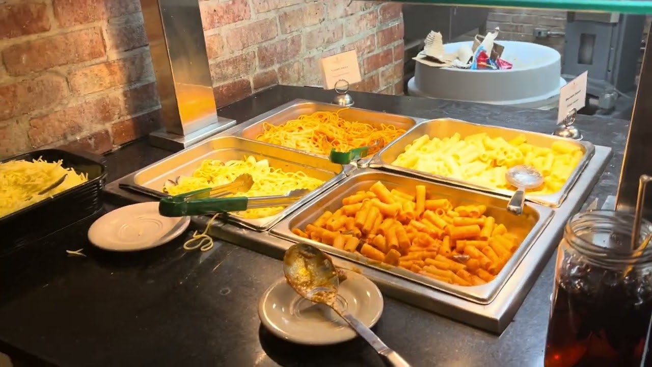 Sunscape dominicus la romana buffet window en soirée 