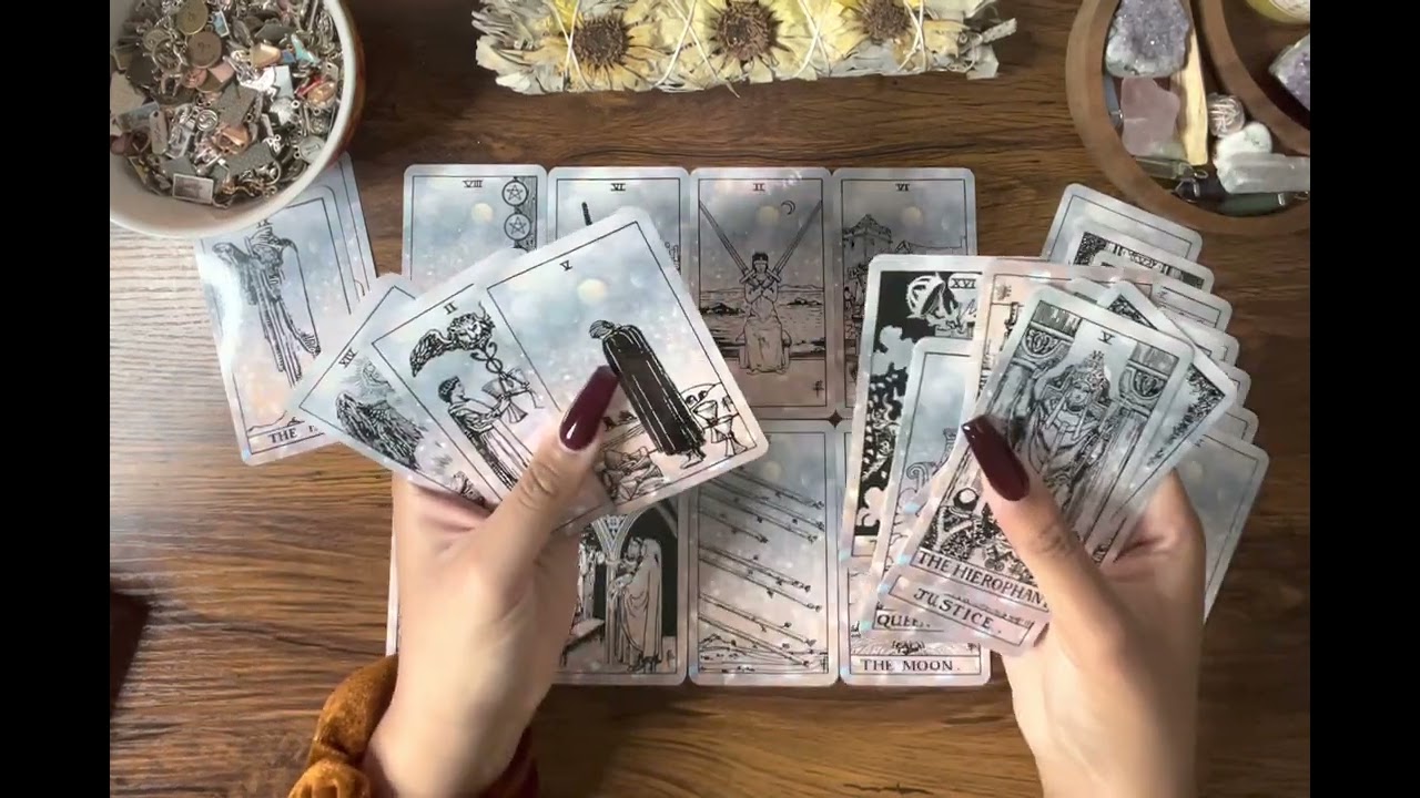 CAPRICORN ♑️ If you’re having a HARD time moving on from one specific person, WATCH THIS‼️🫠