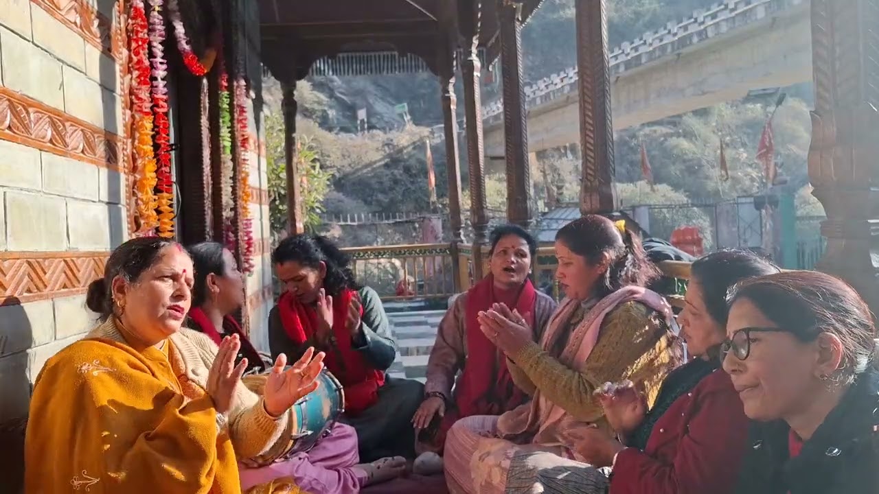 माता रानी का प्यारा सा भजन🌹🌹🙏तुम सजती रहो हम सजाते रहे🌻💐👌👌