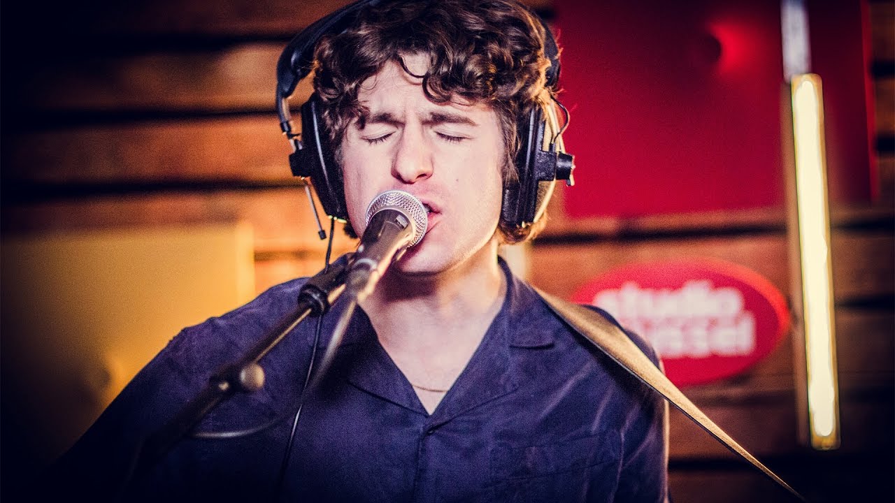 The Kooks - Be Who You Are (live)
