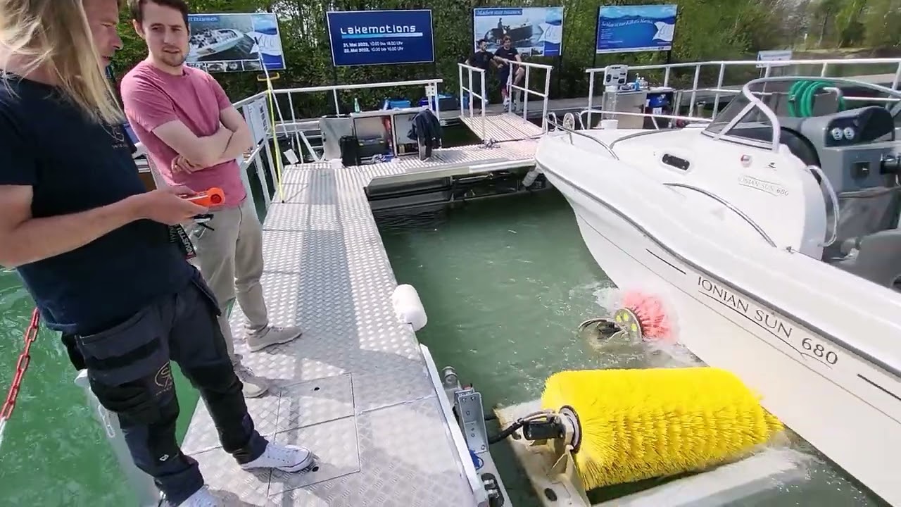 SWISSELEMENTIC - REINIGUNG MOTORBOOT 2022