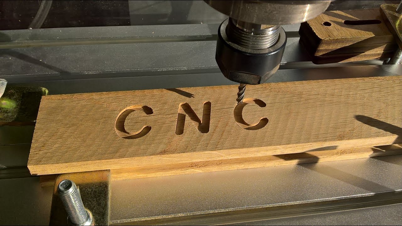 CNC  GLODANJE  SLOVA  -  CNC  GLODALICA  HY 3040 TB5