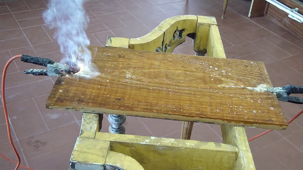 Como Fazer quadros em madeira com Arte de Lichtenberg - Feita com transformador de microondas