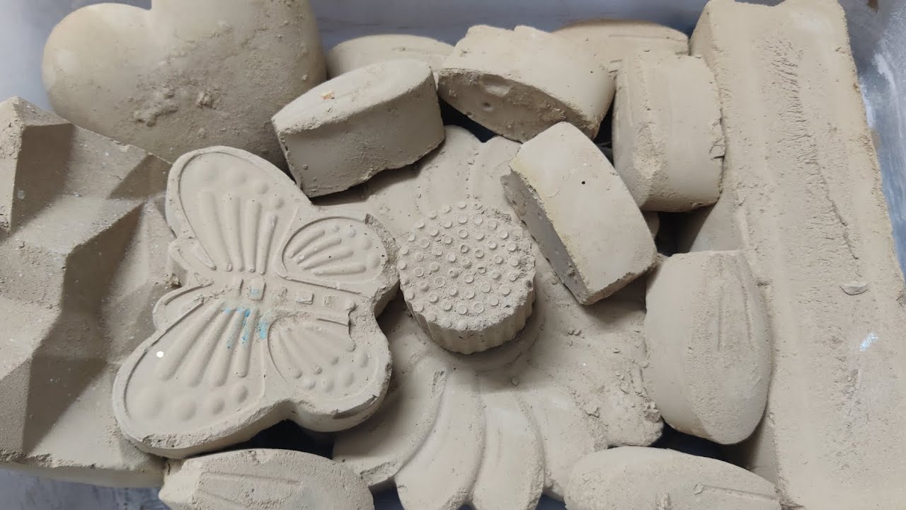Crisp, Raw & Soothing - Dry Mud Crumbling 