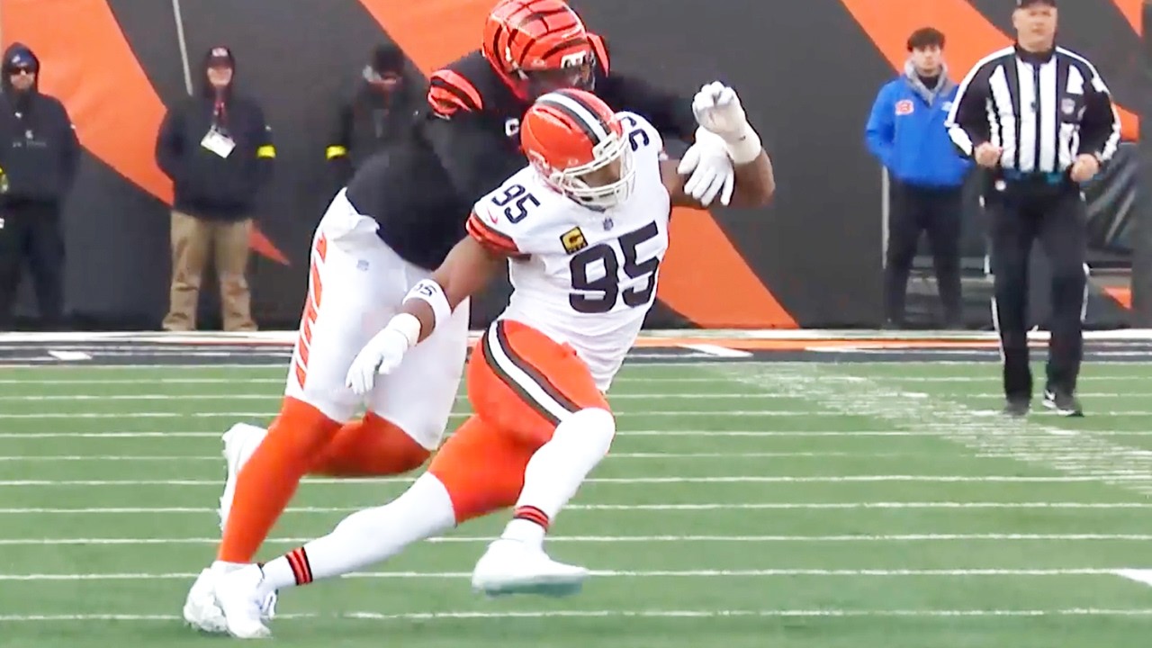 PASS RUSHING MOVES & D-Line 1-on-1s FROM WEEK 18! | 2025 NFL Season