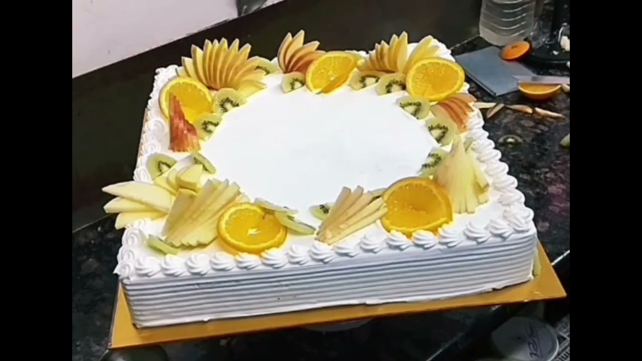FRESH FRUIT CAKE/DESIGN 