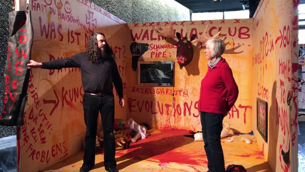 Jonathan Meese: ERZGRÜNER TOTALSTHÜGEL DE LARGE (EVOLUTIONSPARSIFAL‘S MONDRAUM) 1/4