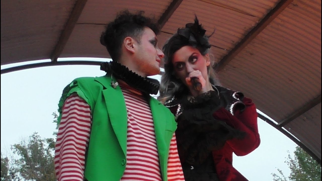 Emmaly Brown & Laurens Hagens Eddie's Festival Of Freaks Halloween Fright Nights 2019