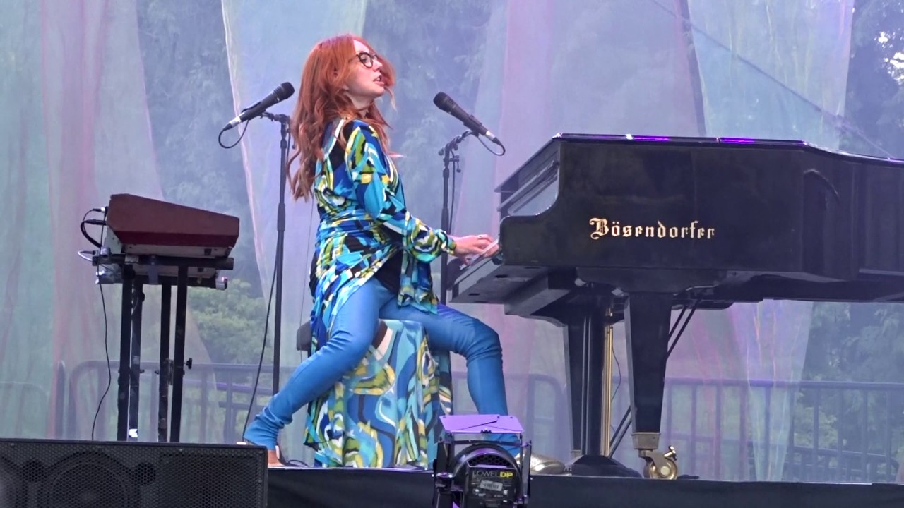 Tori Amos - Parasol 7-18-2014 Portland, OR Oregon Zoo