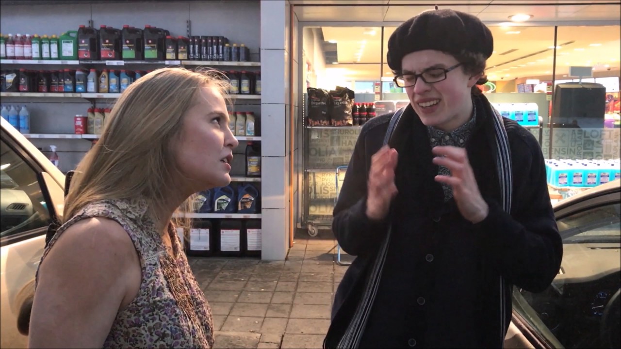 Spotlj&oacute;s - &Yacute;tarleg ranns&oacute;kn &aacute; hl&yacute;nun jar&eth;ar.