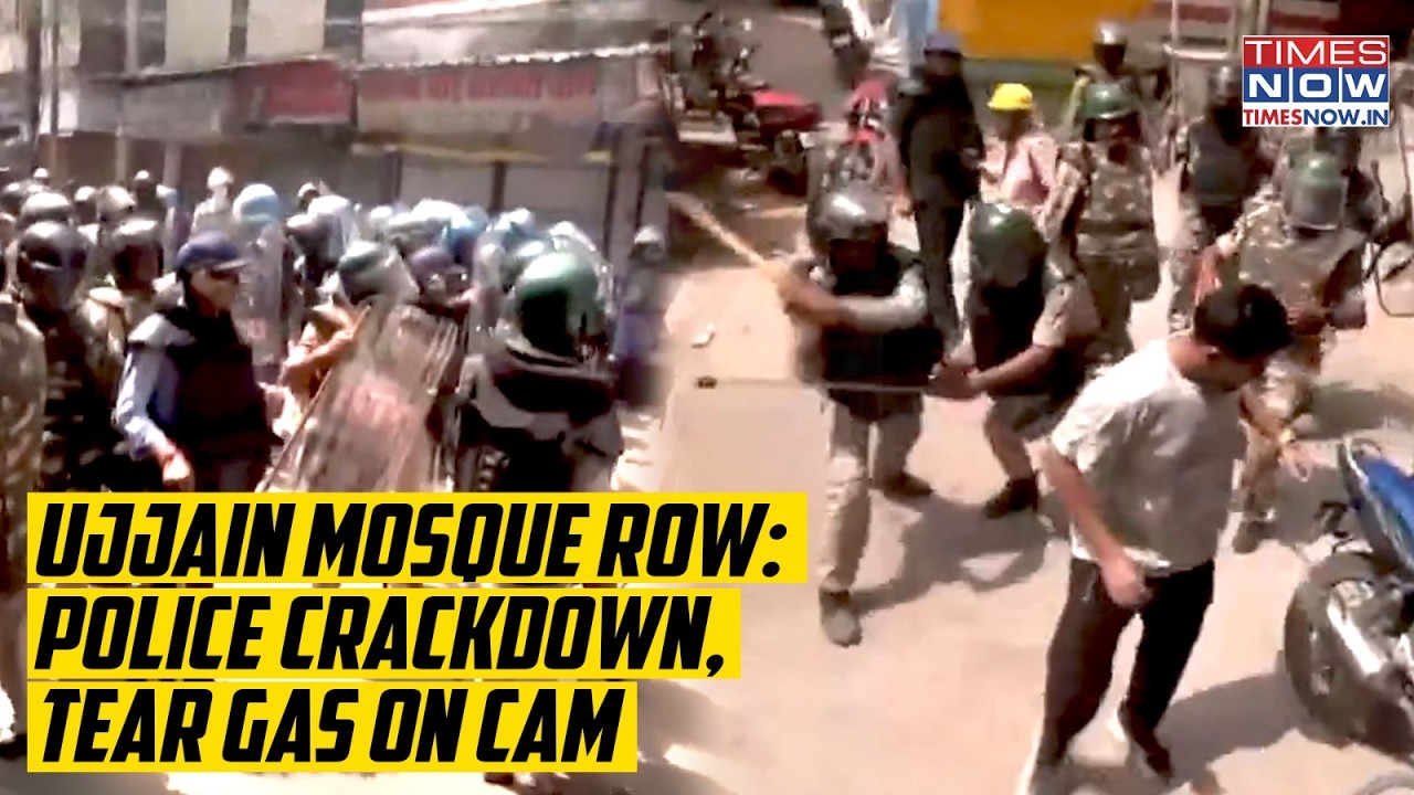 Ujjain Shahi Masjid Faces Bulldozer: Police, Protesters Brutal Clash After MP HC Order| RAF Deployed