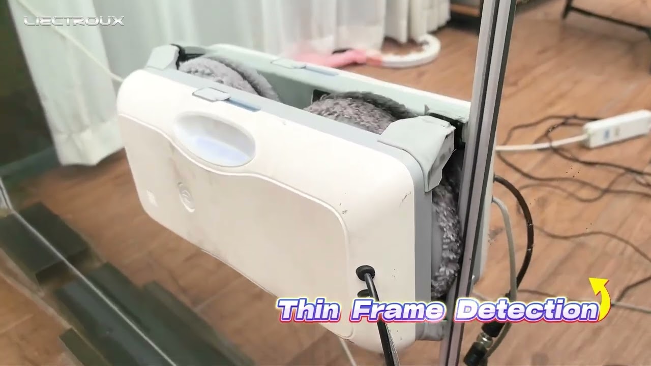G8 Robot Window Cleaner