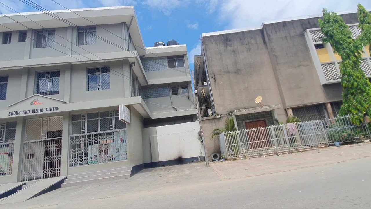 A drive thru the heart of Dar city centre covering some iconic spots