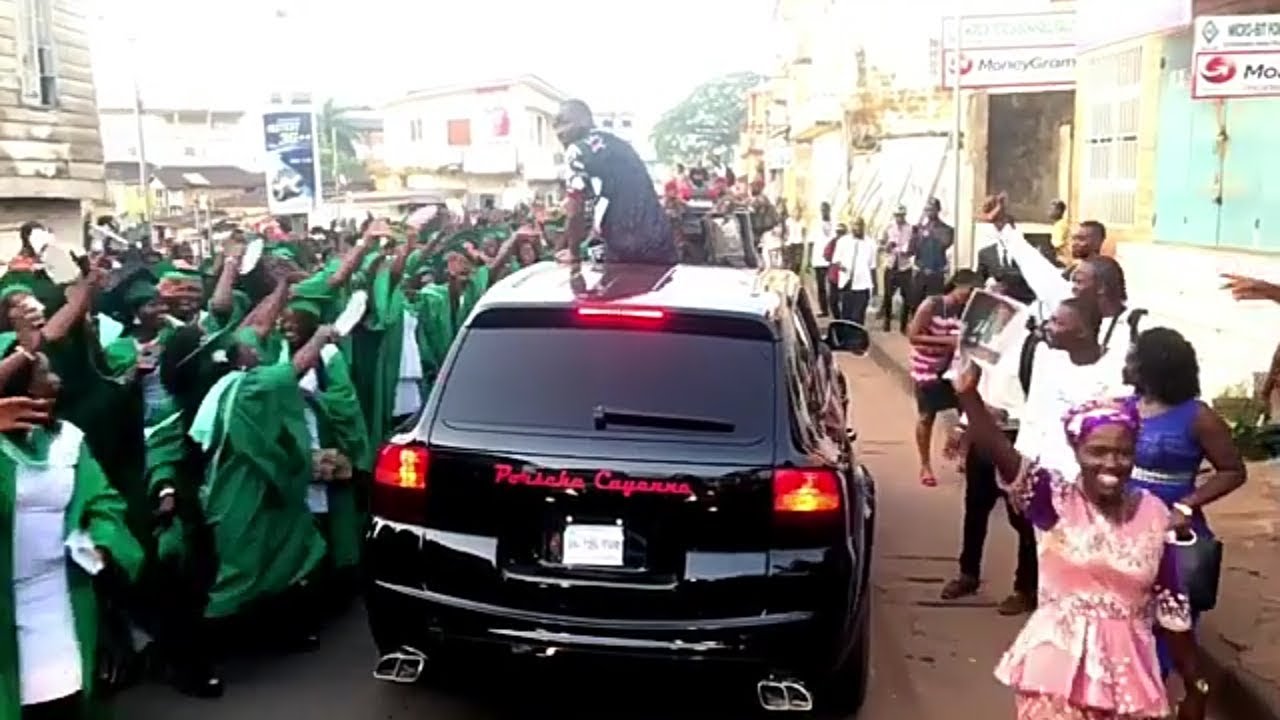 Davido welcomed like a King in Sierra Leone