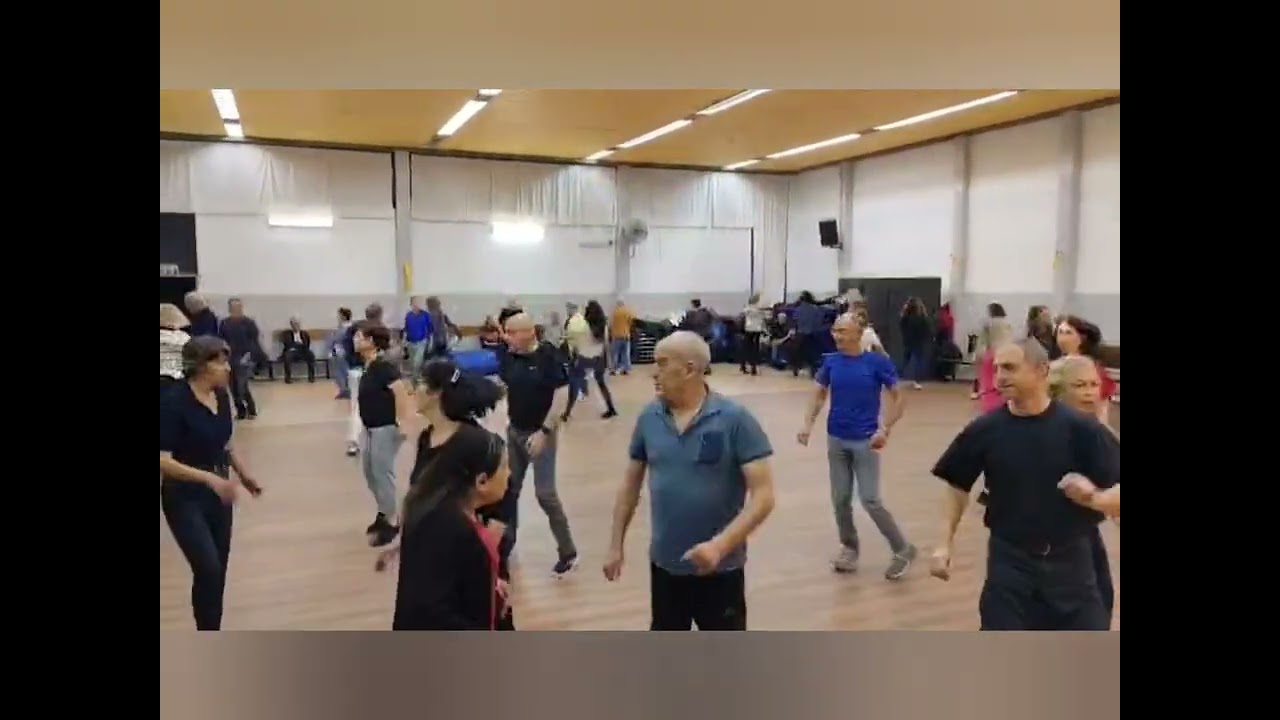 טוב לחיות בעד ארצנו ריקוד גילה סולומון לוי Tov Lichyot Bead Artznu Dance Gila Solomon Levi 