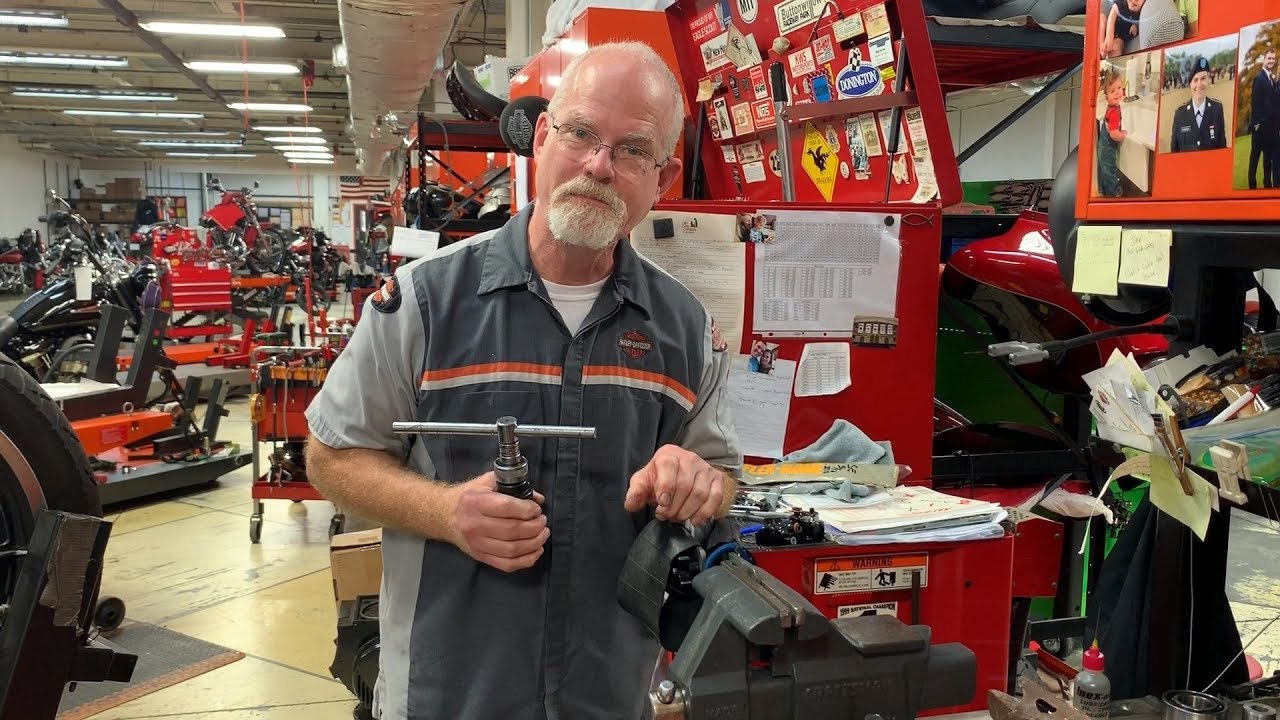 DOC HARLEY: FORK TUBE ASSEMBLY TIP