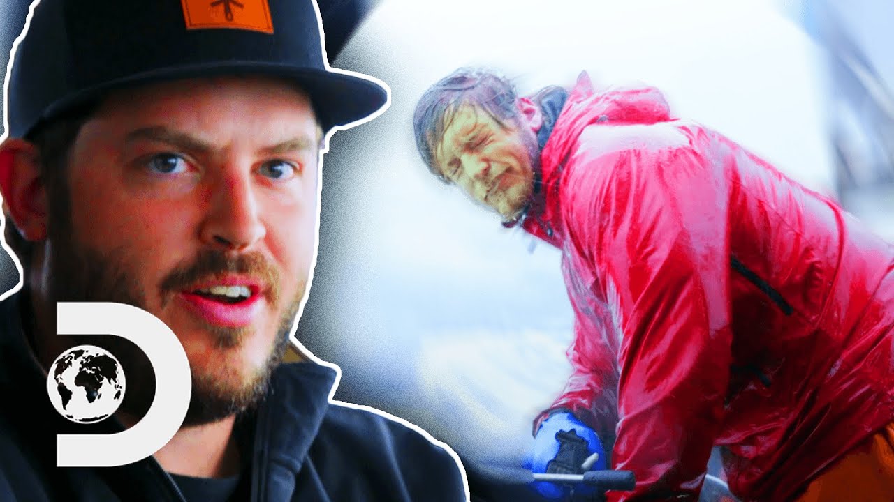 Greenhorn Keeps Throwing Up & Messing Up | Deadliest Catch