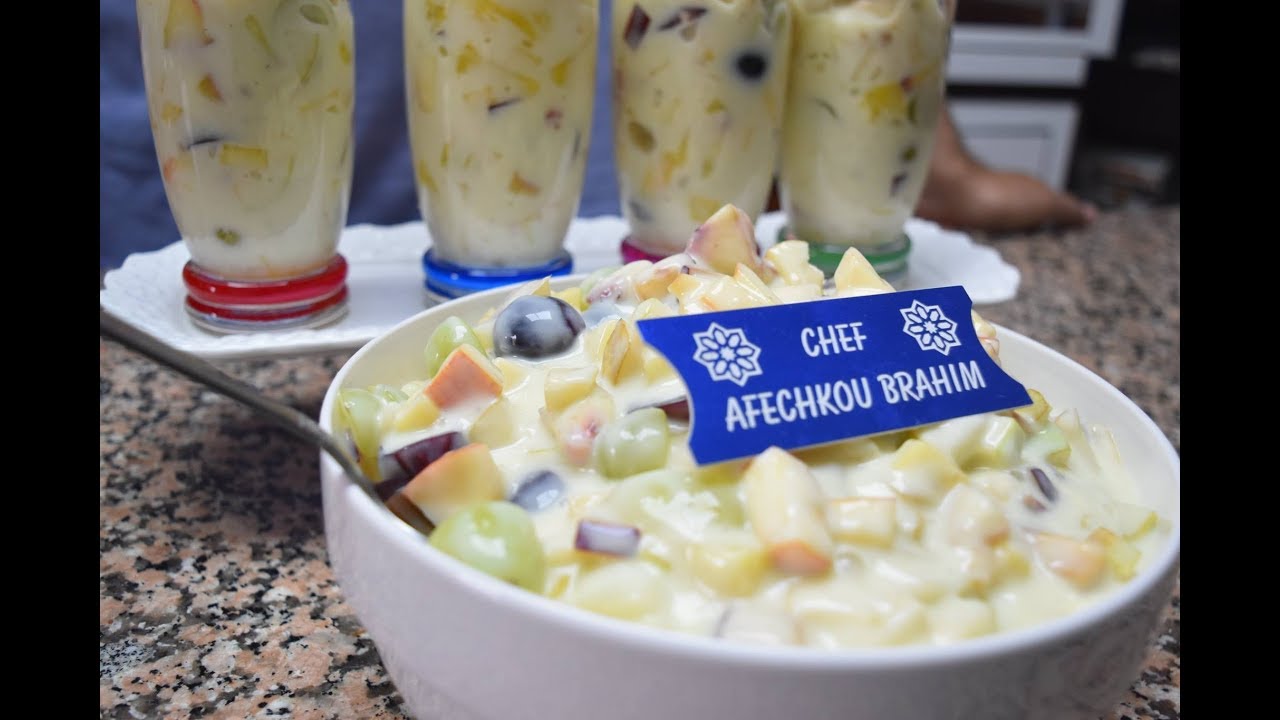 سلطة فواكه راقية بكريمة لذيذة و سهلة جدا 😋👌