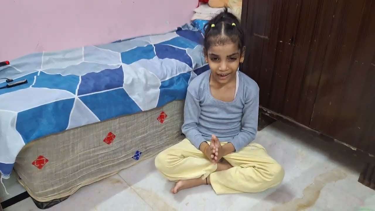Priyanshi Create Napkin pillow...