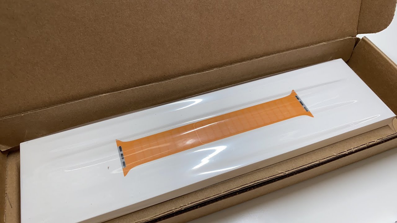 New Apple Watch Leather Link Unboxing